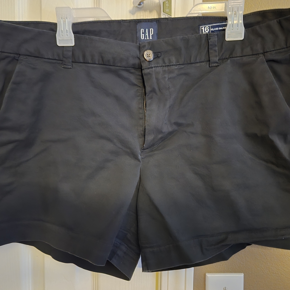 GAP Shorts